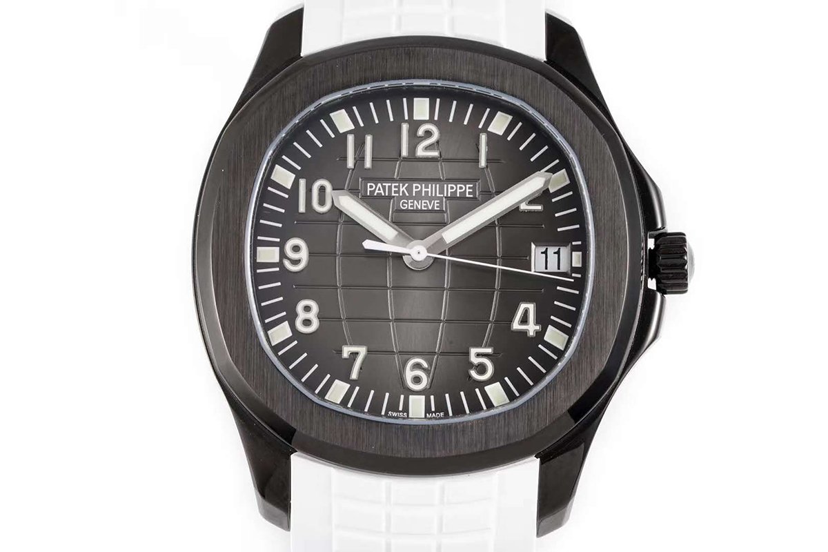 Aquanaut 5167A ‘Black Venom Limited Edition’ Black Dial on White Rubber Strap